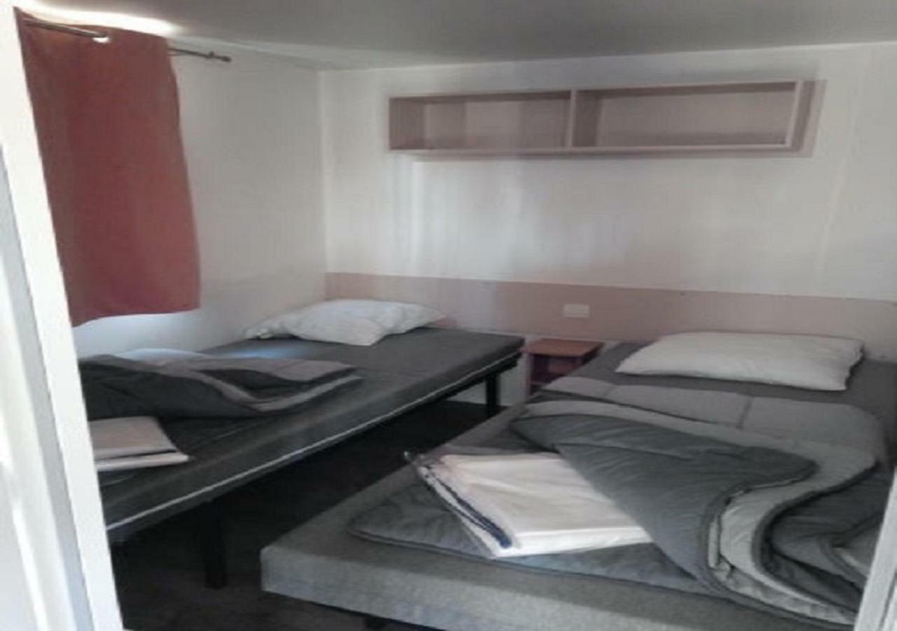 Mobilhome Saint Julien En Born Buitenkant foto