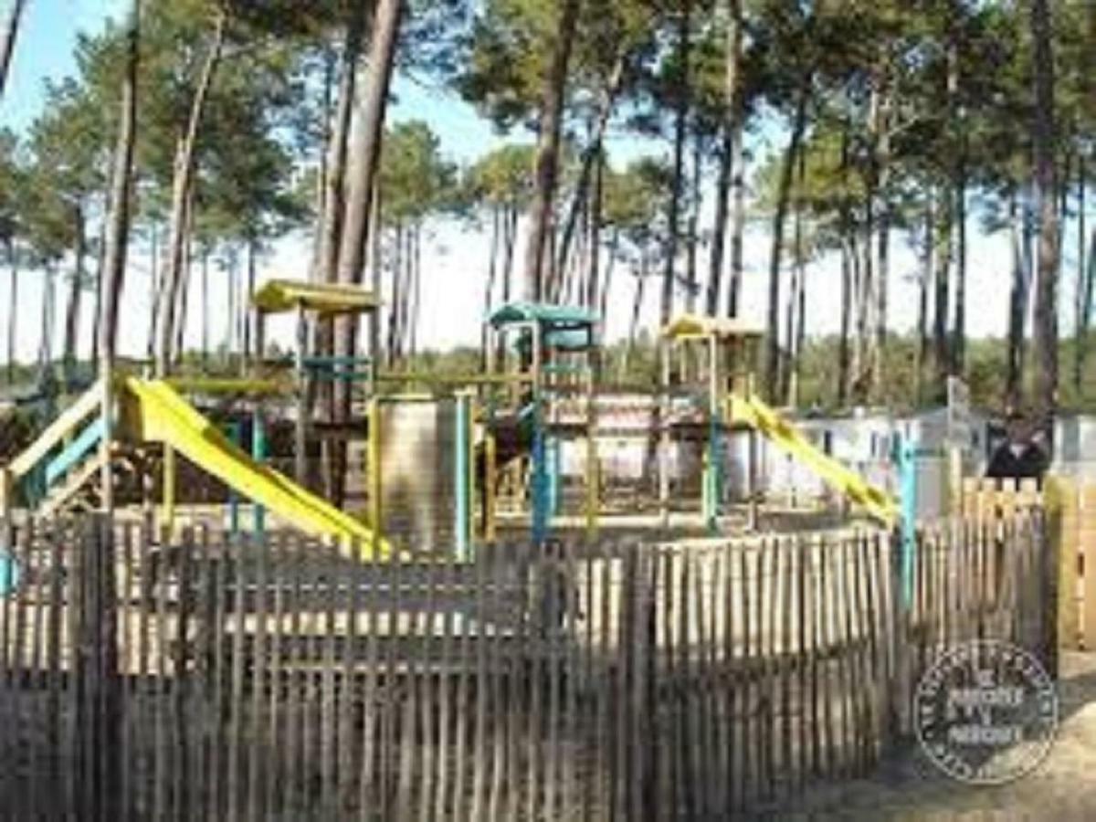 Mobilhome Saint Julien En Born Buitenkant foto